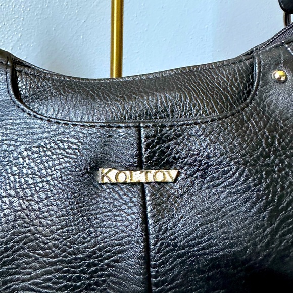 NWOT KOLTOV VEGAN LEATHER SHOULDER BAG. - Picture 3 of 10